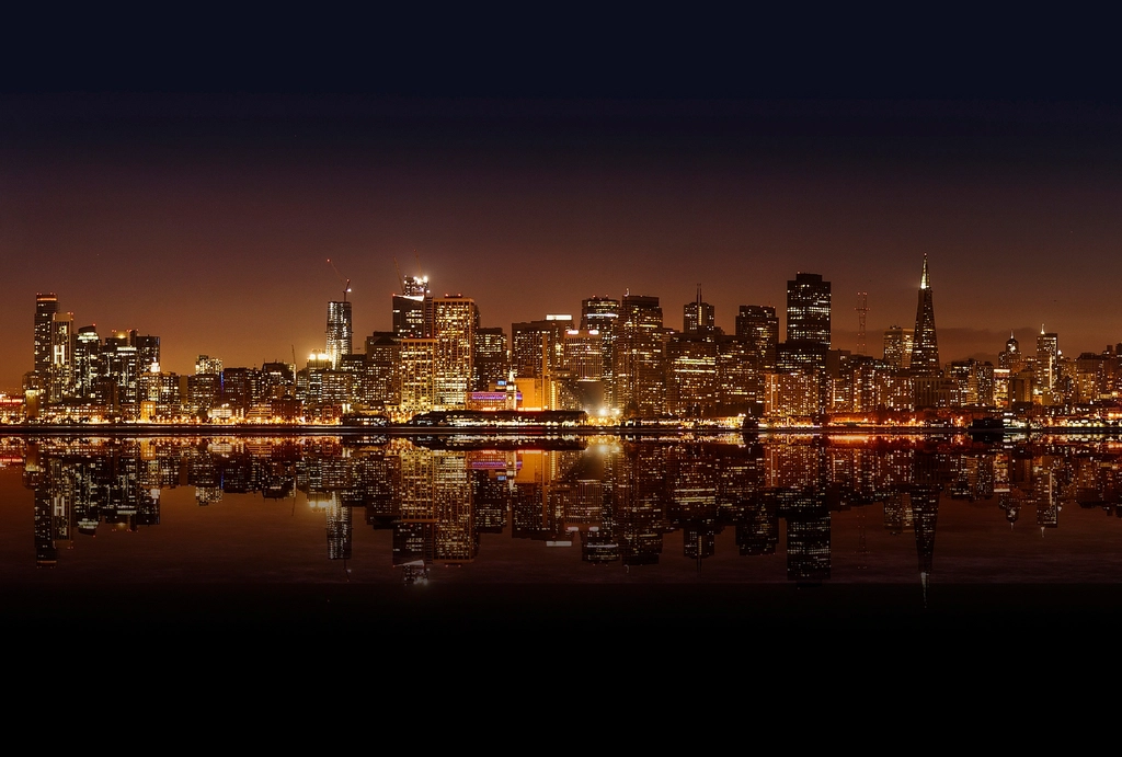 Free city skyline night image
